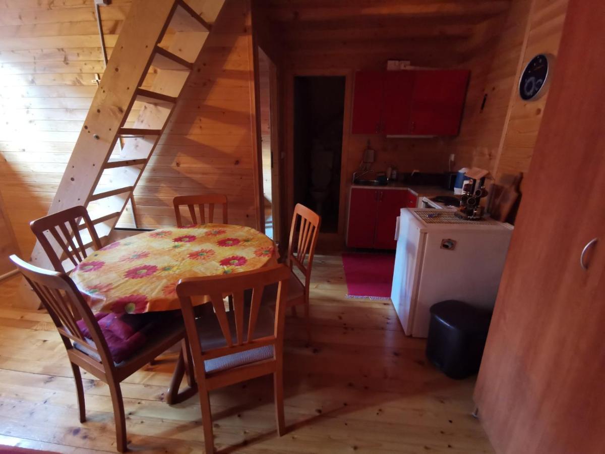 מיטרובאץ Apartman Bugar מראה חיצוני תמונה